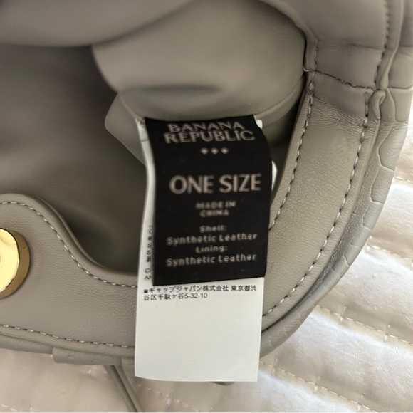 Banana Republic Soft Pouch Crossbody Bag Clutch in Grey Snake - Picture 8 of 10